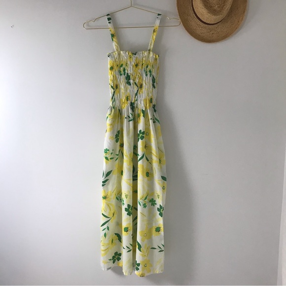 Vintage Floral Midi Sun Dress with Shirred Bodice. - Picture 4 of 14
